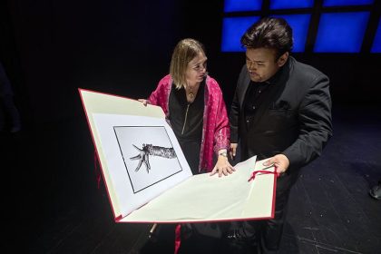Marta Rivera de la Cruz y Javier CamarenaMarta Rivera de la Cruz