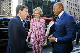 Su Majestad la Reina Doña Sofía en el CAr