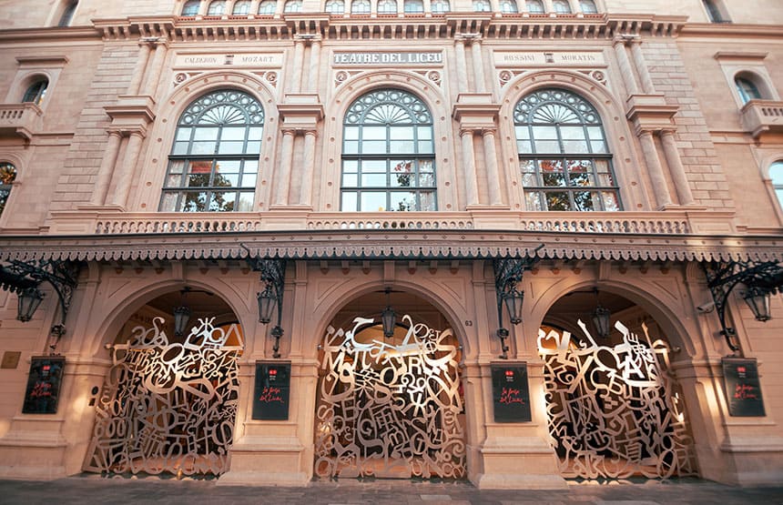 El Gran Teatre del Liceu inaugura la obra «Constelaciones» del artista Jaume Plensa