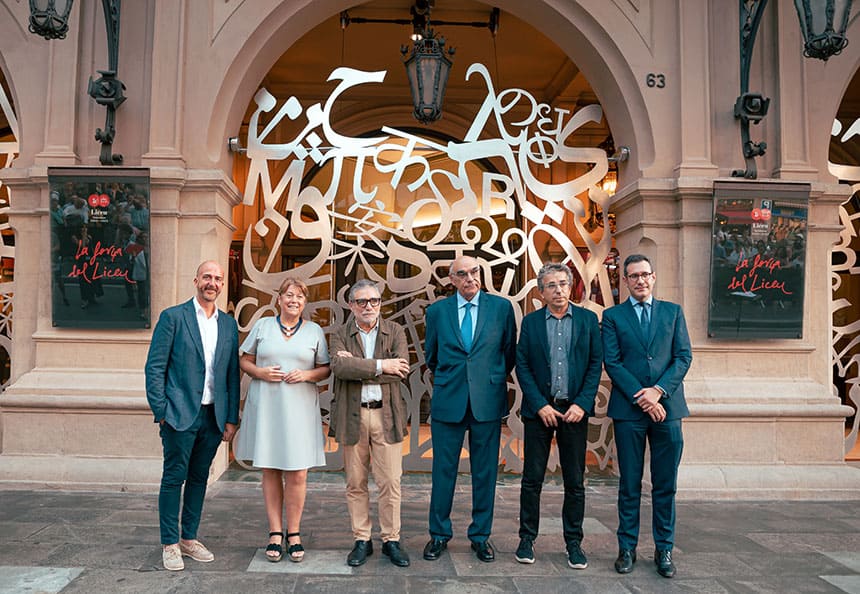El Gran Teatre del Liceu inaugura la obra «Constelaciones» del artista Jaume Plensa
