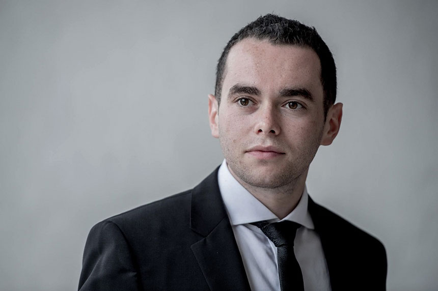 Ben Glassberg dirige El Mar de Debussy en su debut al frente de la Orquesta Filarmónica de Gran Canaria