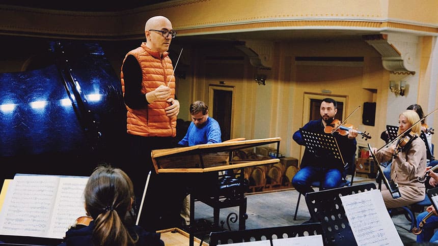 El pianista Ignasi Cambra interpretará a Mozart en la ciudad ucraniana de Lviv