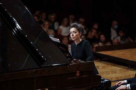 Yulianna-Avdeeva