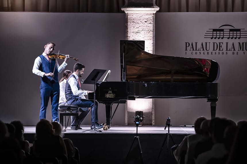 Raúl Arias e Hilario Segovia presentan «Divertimentos emocionales» en el Palau de la Música