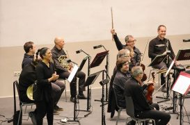 Pedro y el lobo para esolares por la ROSS