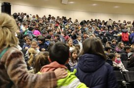 Pedro y el lobo para esolares por la ROSS
