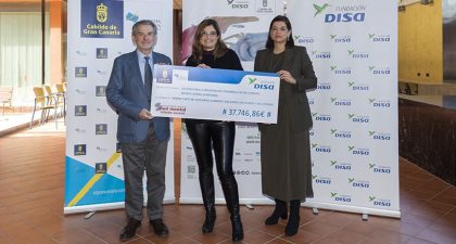 La Orquesta Filarmónica de Gran Canaria y la Fundación DISA entregan cheque de 37.746,86 a SOIDESAMI