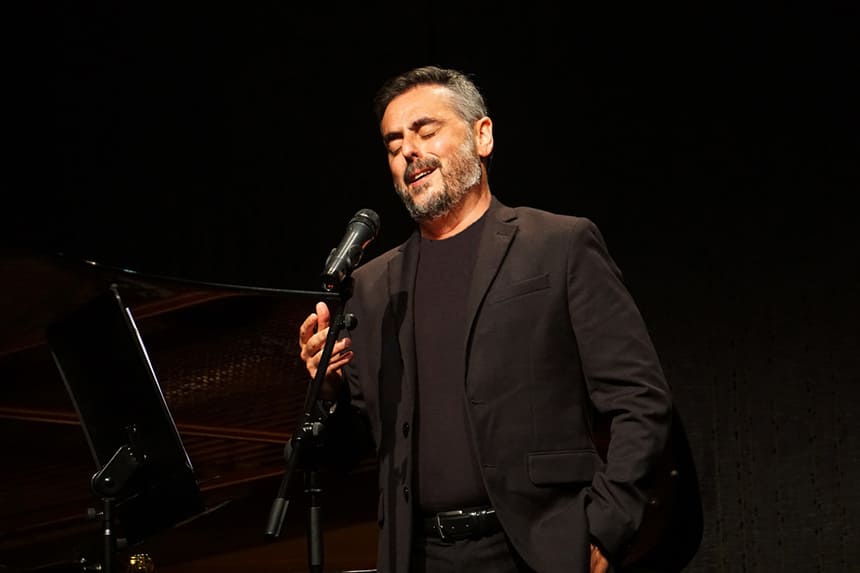 Las grandes canciones de Luis Mariano sonarán de la mano del tenor Andoni Martínez Barañano