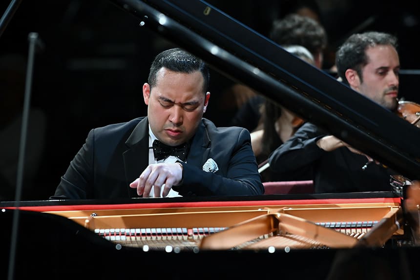 El pianista estadounidense Jonathan Mamora gana el 68º Concurso Internacional de Música Maria Canals El pianista estadounidense Jonathan Mamora gana el 68º Concurso Internacional de Música Maria Canals