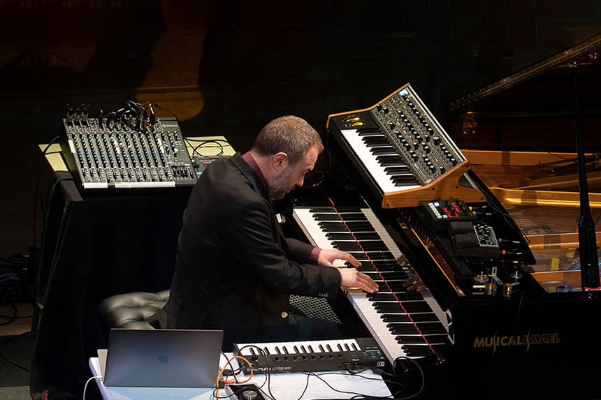 Moisés P. Sánchez presenta en el MUN «Tractatus», un viaje a trevés de los lenguajes del piano