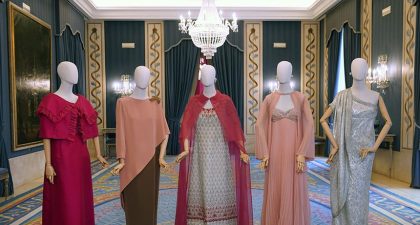 El Teatro Real expone los trajes de concierto lucidos por Teresa Berganza