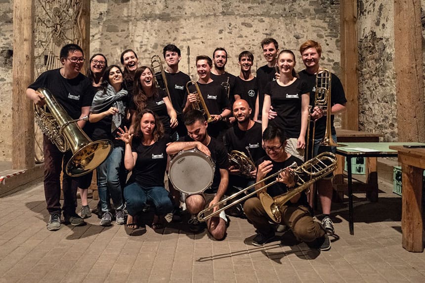 Bandas, coros y orquestas están mejorando la asistencia con Glissandoo