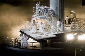 Se presenta la Temporada 2023-2024 del Teatro Real con 9 nuevas producciones, 13 nuevos títulos y 2 estrenos La pasajera