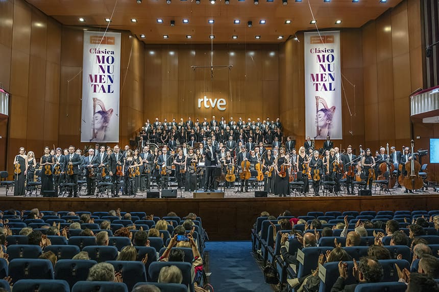 La Orquesta Sinfónica y Coro RTVE presenta la temporada 2023-2024 con Christoph König como director titular
