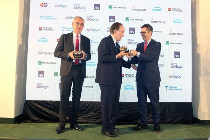 Gregorio Marañón y Jean Pierre Clamadieu recogen el Prix Diálogo 2023 otorgado al Teatro Real y la OnP Entrega-de-premios-20o-Prix-Dialogo-3