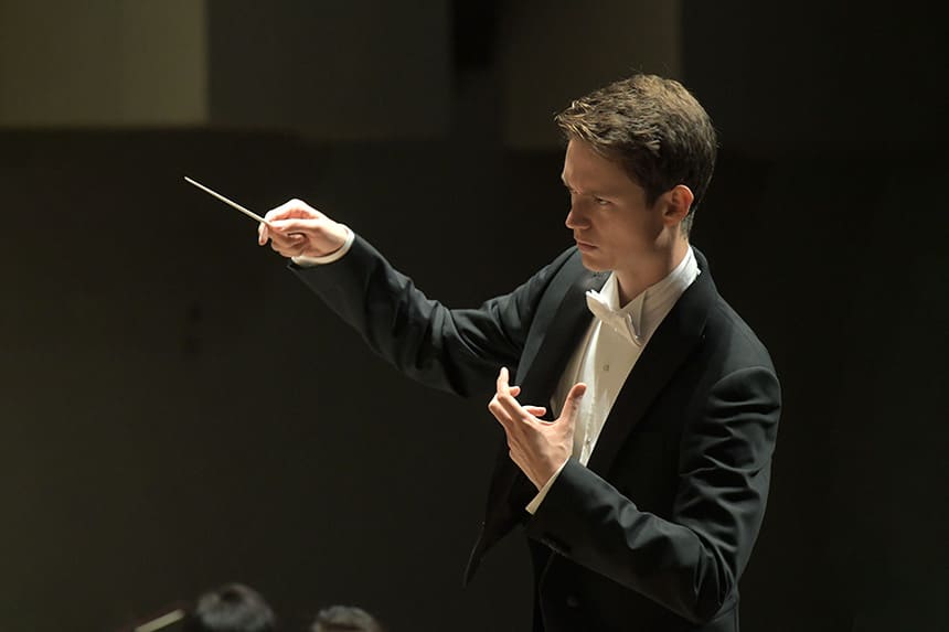 Felix Mildenberger dirige a la Sinfónica de Tenerife en su concierto Chaikovski y el piano