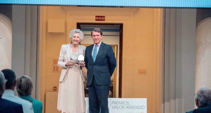 Margarita Moráis, presidenta de la Fundación Eutherpe, recibe el Premio Valor Añadido a la Educación