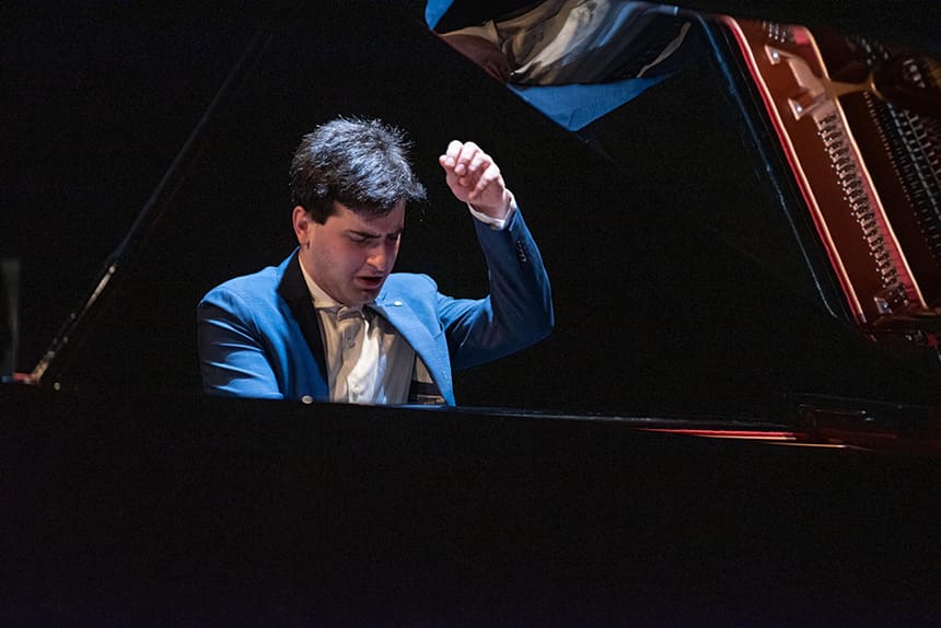 Felix Mildenberger dirige a la Sinfónica de Tenerife en su concierto Chaikovski y el piano