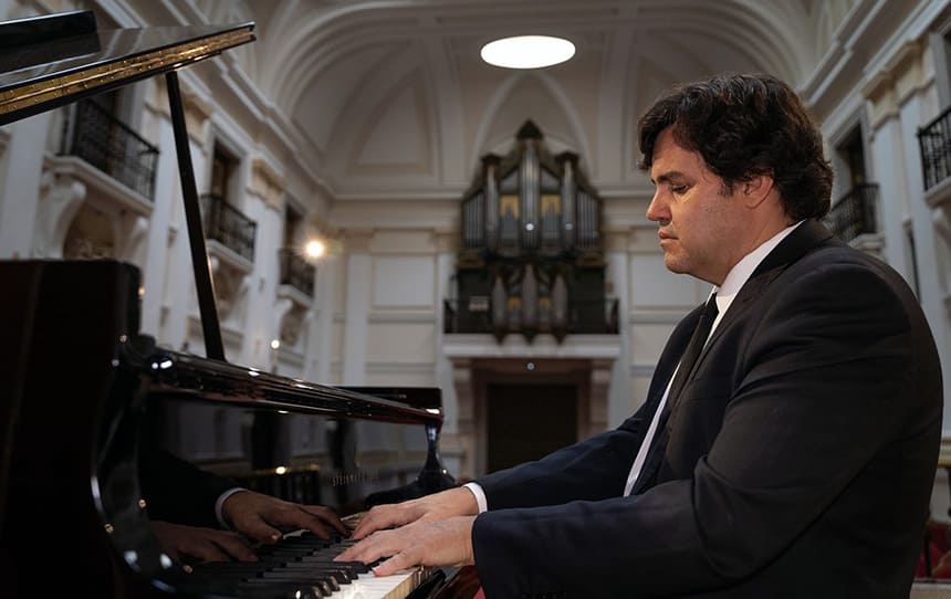 El pianista Tito García González presenta Cénit: un viaje sin límites y estrena Nana de primavera El pianista Tito García González presenta Cénit: un viaje sin límites y estrena Nana de primavera