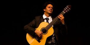 guitarrista-Carlos-Bica