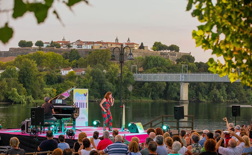 IKFEM celebra su nueva su 11º edición 2023 en el mítico Puente de Tui-Valença como siempre IKFEM celebra su nueva su 11º edición 2023 en el mítico Puente de Tui-Valença como siempre