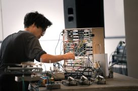 El artista de sonido Marti Guillem