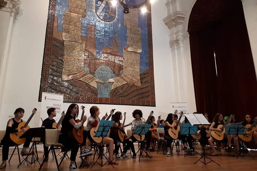 “Damas y Diosas” inaugura la décima edición del Curso Festival Internacional de Guitarra EX CORDE “Damas y Diosas” inaugura la décima edición del Curso Festival Internacional de Guitarra EX CORDE