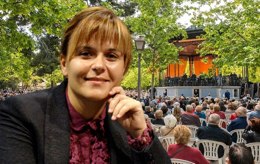La directora valenciana Carmen Más-Arocas se pone al frente de la Banda Sinfónica Municipal de Madrid La directora valenciana Carmen Más-Arocas se pone al frente de la Banda Sinfónica Municipal de Madrid