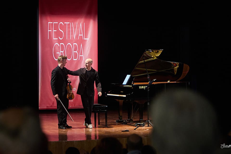 El XI Festival Groba continúa tras el estreno de ayer de Laxeiriana en el Convento de Canedo