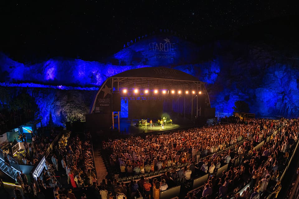 Taburete triunfa por sexto año consecutivo en Starlite Occidente con todas las entradas vendidas