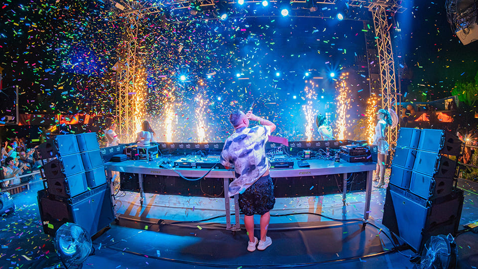 Starlite Occident da la bienvenida por primera vez a Wilco, la banda «Indie-Folk» americano