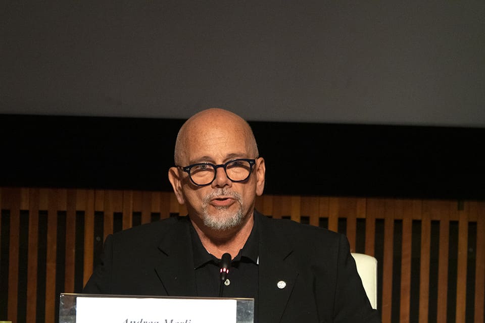 Andrea Merli disecciona Roméo et Juliette, “La historia de un amor que no tuvo otro igual»