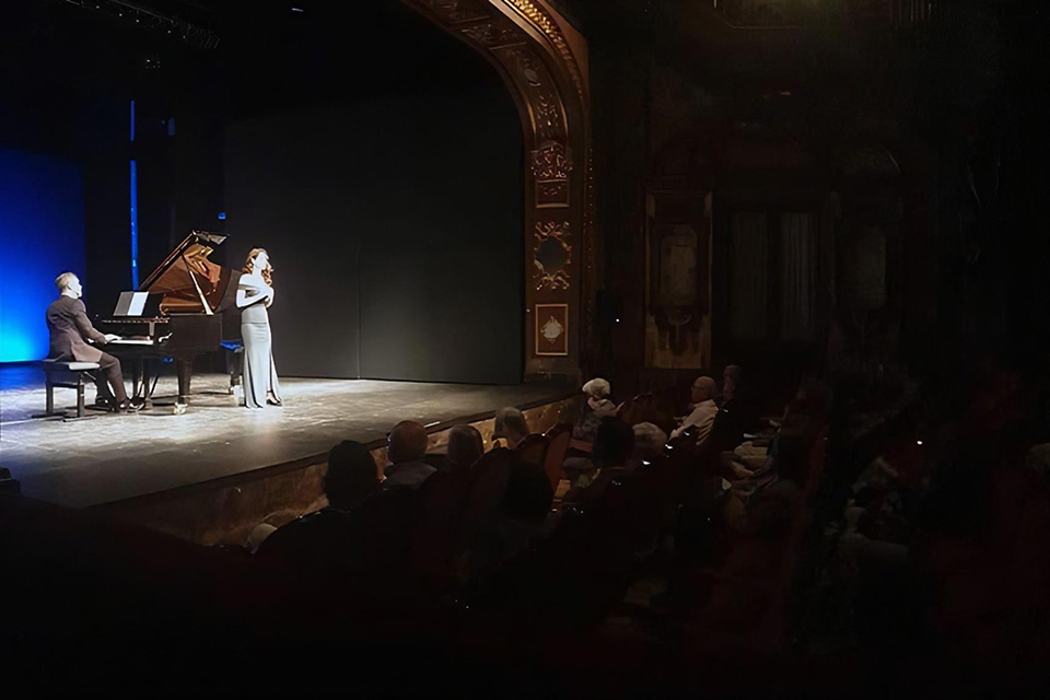 Gala 60º aniversario de Amigos de la Ópera con la Orquesta Sinfónica RTVE, con Thomas Herzog