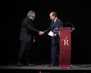 Inauguración de la Temporada 2023 – 2024 del Teatro Real con una nueva versión de Medea Jaume Plensa (artista, autor de Cielo) y Gregorio Marañón (presidente del Teatro Real)