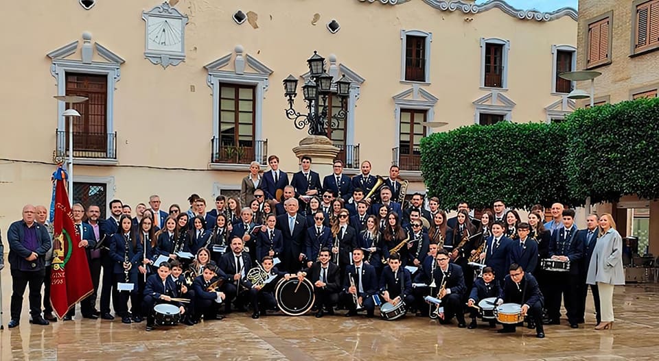La SAM d’Alginet otorga a Vicent Sellés el primer premio del Concurso de Composición Pascual Pérez Choví La SAM d’Alginet otorga a Vicent Sellés el primer premio del Concurso de Composición Pascual Pérez Choví