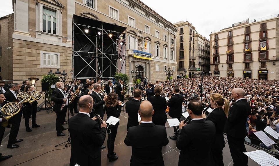La Banda Municipal de Barcelona (BMB) celebra con la ciudadanía las fiestas de otoño de Barcelona