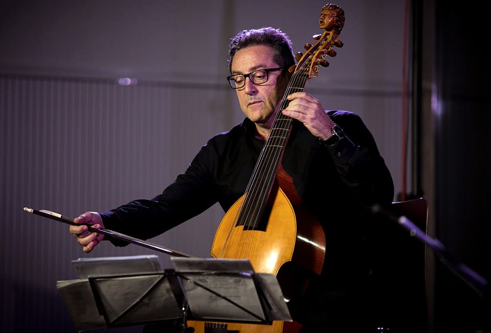 Capella de Ministrers actúa en la sede de la Unesco en París y participará en el Festival Duni de Italia y Morelia de México