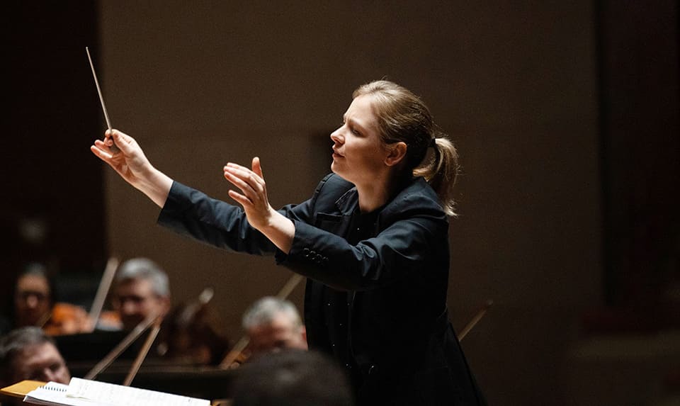 La directora Gemma New debuta con la OCNE con obras de Dutilleux y Sibeliux La directora Gemma New debuta con la OCNE con obras de Dutilleux y Sibeliux