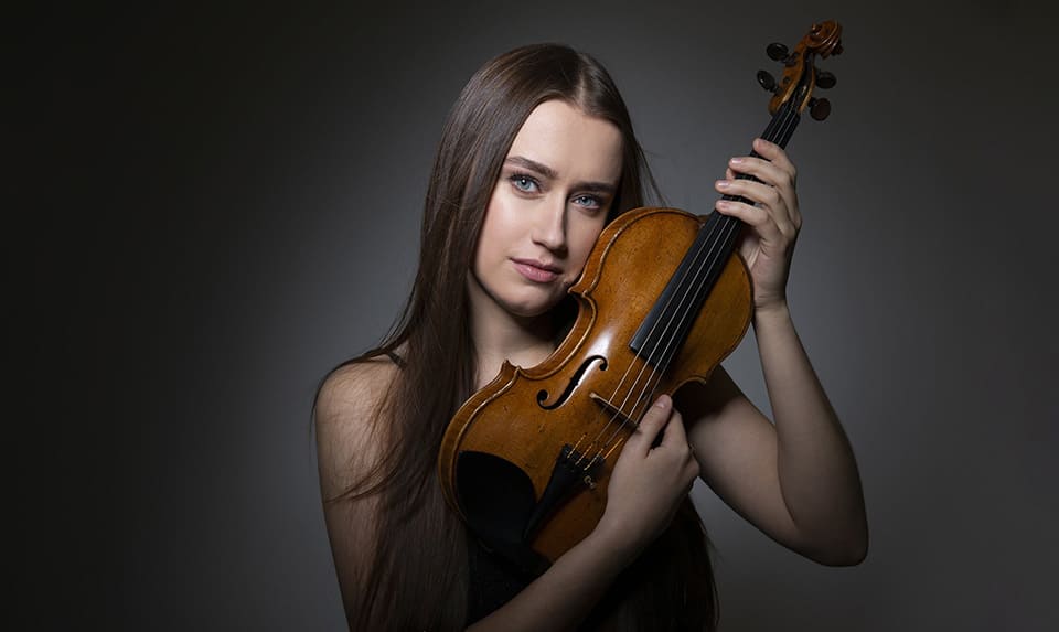 Kristine Balanas debuta junto a la OFGC como solista del Concierto para violín de Beethoven