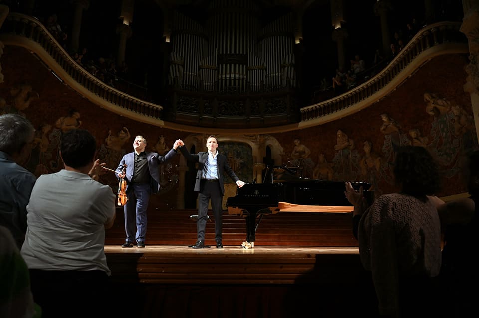 Gran inicio de temporada con un Palau entregado a una figura legendaria del violín