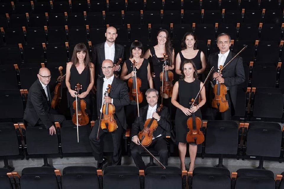 Diez violas de la Orquesta de València protagonizan nueva cita del ciclo Cambra al Palau en el Almudín Diez violas de la Orquesta de València protagonizan nueva cita del ciclo Cambra al Palau en el Almudín