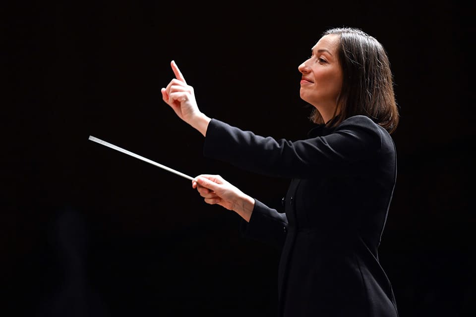 Ariane Matiakh debuta con la Orquesta de València estrenando en España Vers la voûte étoilée de Koechlin