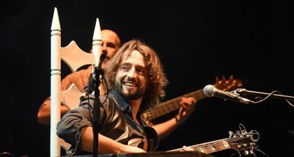Cristian de Moret, uno de los talentos más personales del nuevo flamenco, presenta su último disco: Caballo Rojo