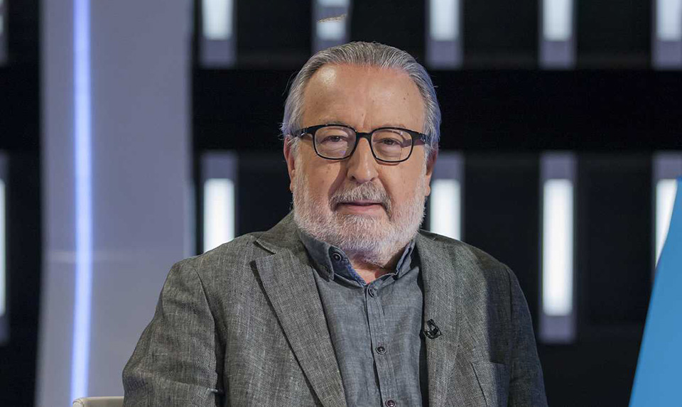 Por reconocer su amplia labor, José Ramón Pardo, gana el Premio Carlos Tena a la divulgación musical Por reconocer su amplia labor, José Ramón Pardo, gana el Premio Carlos Tena a la divulgación musical