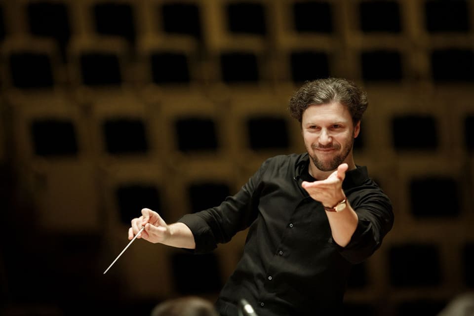 Sergey Khachatryan afronta el gran reto del «Concierto para violín» de Brahms con al Euskadiko Orkestra