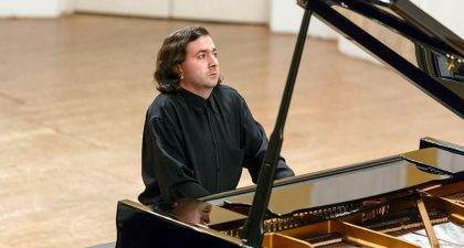 El pianista Abel Sánchez-Aguilera revive a Kaikhosru Sorabji en los Teatros del Canal