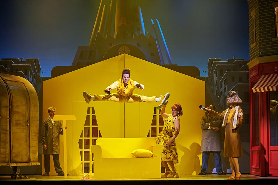 El musical Charlie y la fábrica de chocolate prepara su llegada al Teatro Arriaga