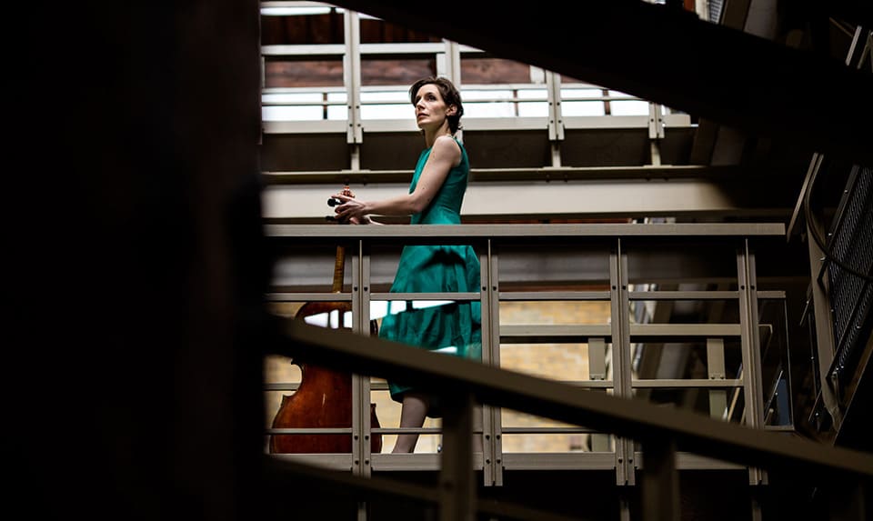 La violonchelista Katharina Gross actúa el sábado y el domingo dentro del XIV Circuito Musikagileak