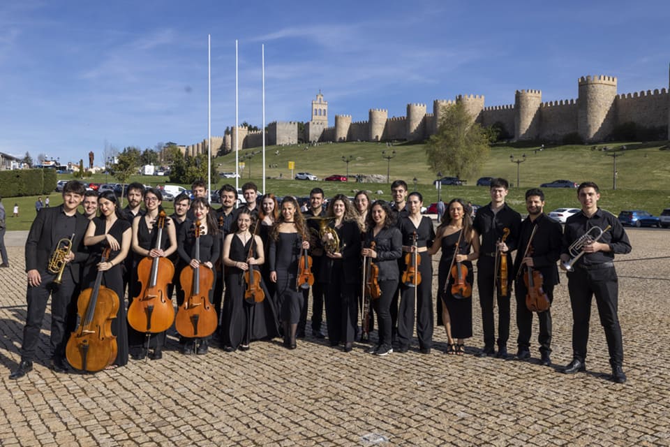 La Junta presenta una nueva gira de «Plazas Sinfónicas» con diez conciertos de la OSCyL y la OSCyL Joven por la comunidad
