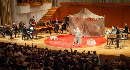 La Orquesta Ciudad de Granada y la Mauqiné presentan "Parade, el circo de los valientes"